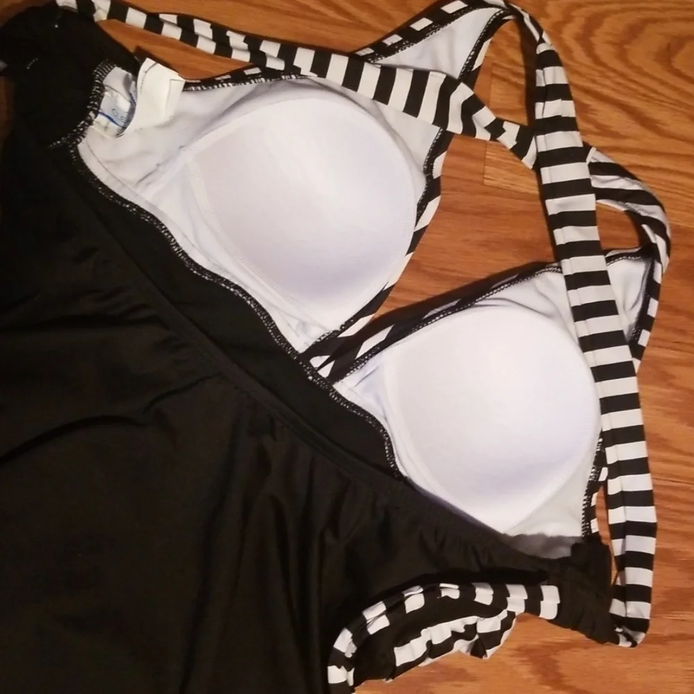 Clean water swimsuit‎ small